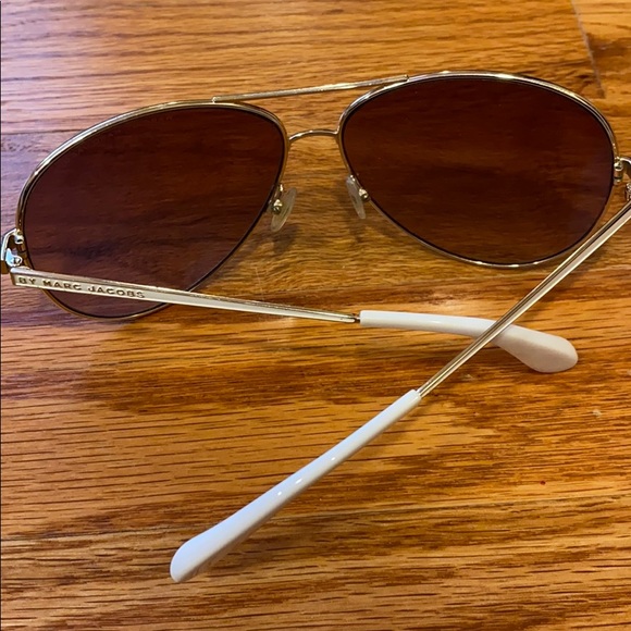 Marc by Marc Jacobs white aviators - Picture 2 of 4